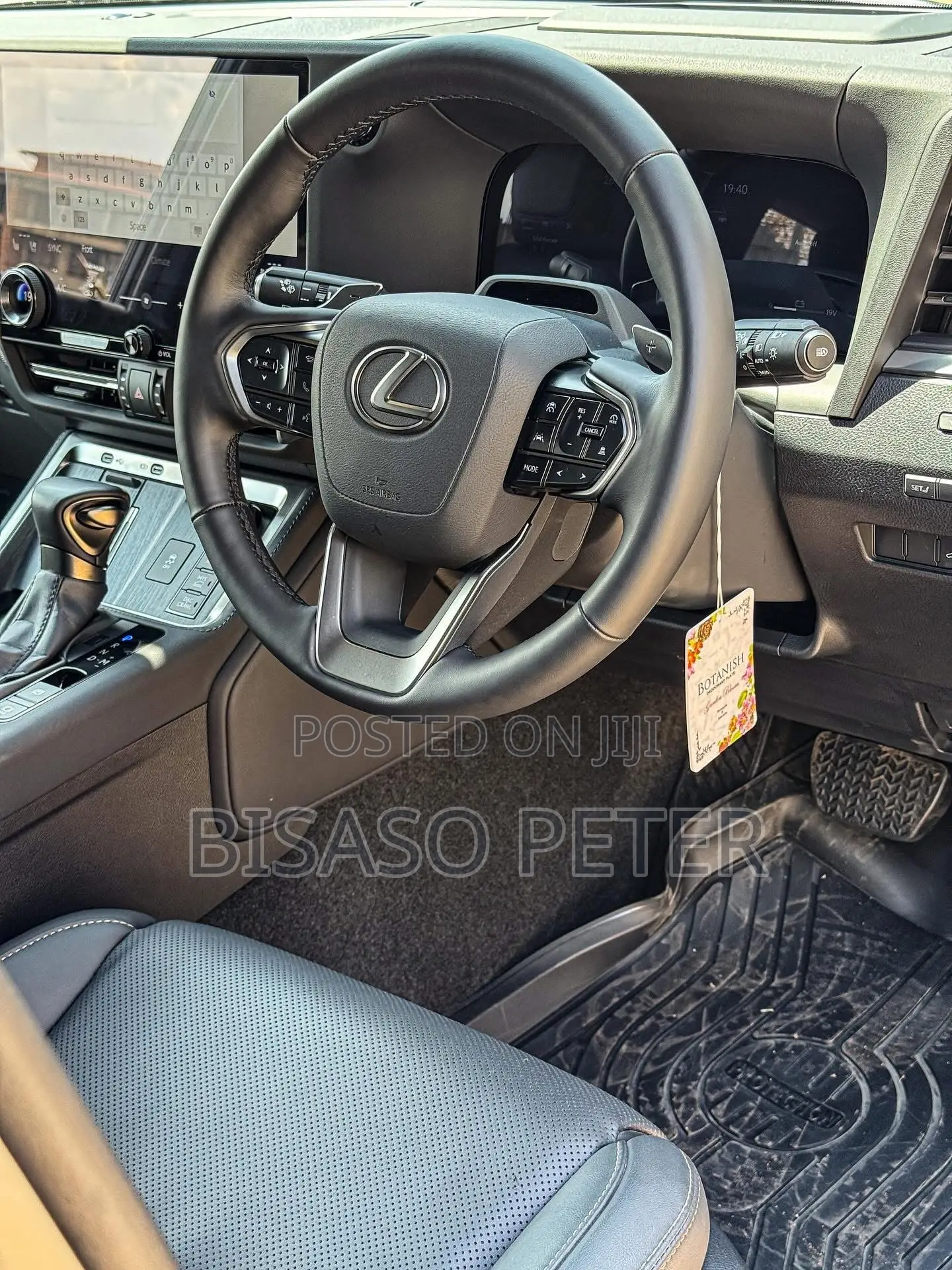 Lexus GS 2024 Gold