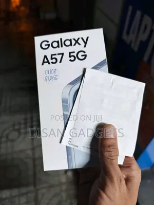New Samsung Galaxy A57 256 GB Green