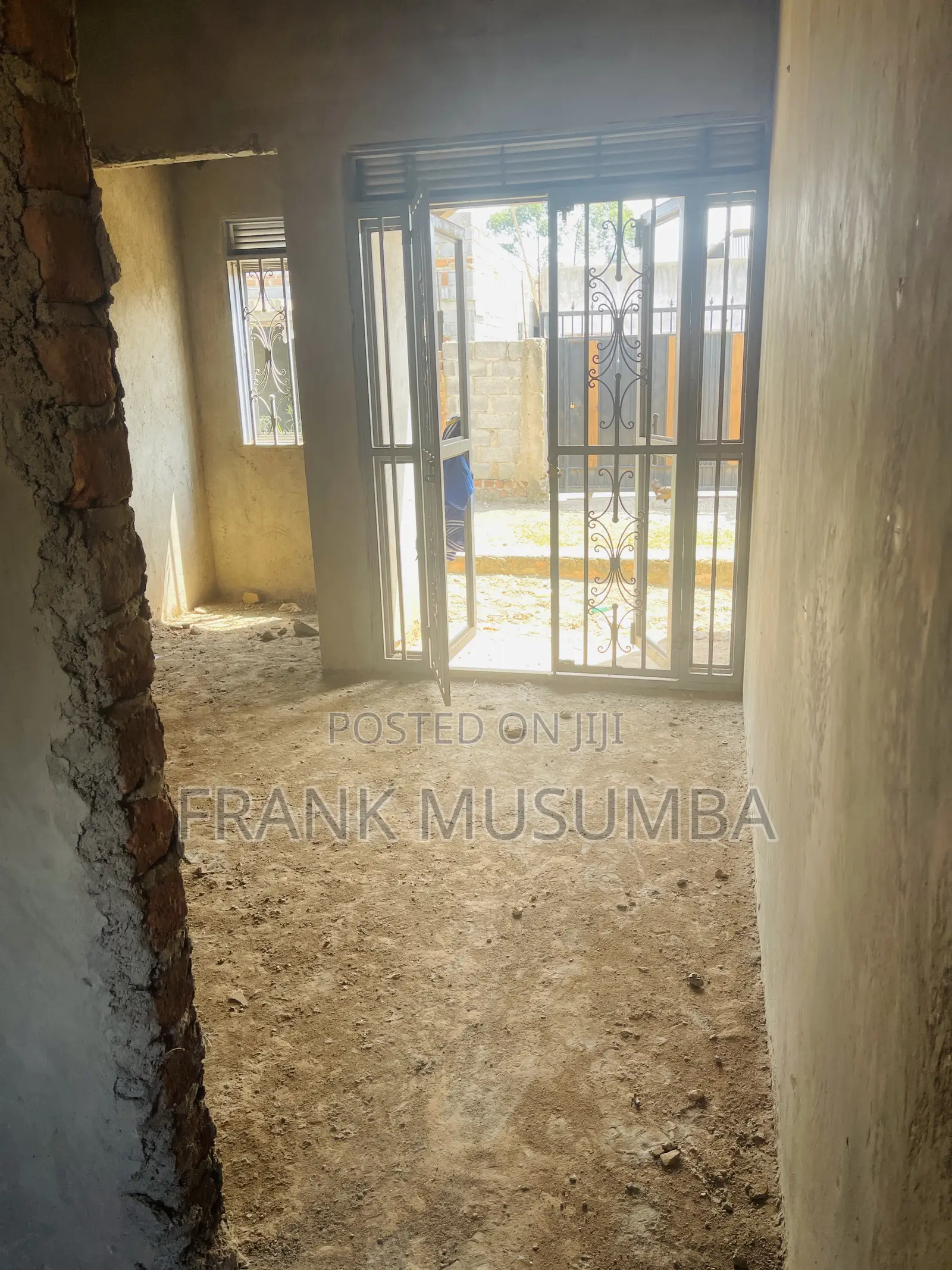 5bdrm House in Gayaza Estate, Busukuma for sale