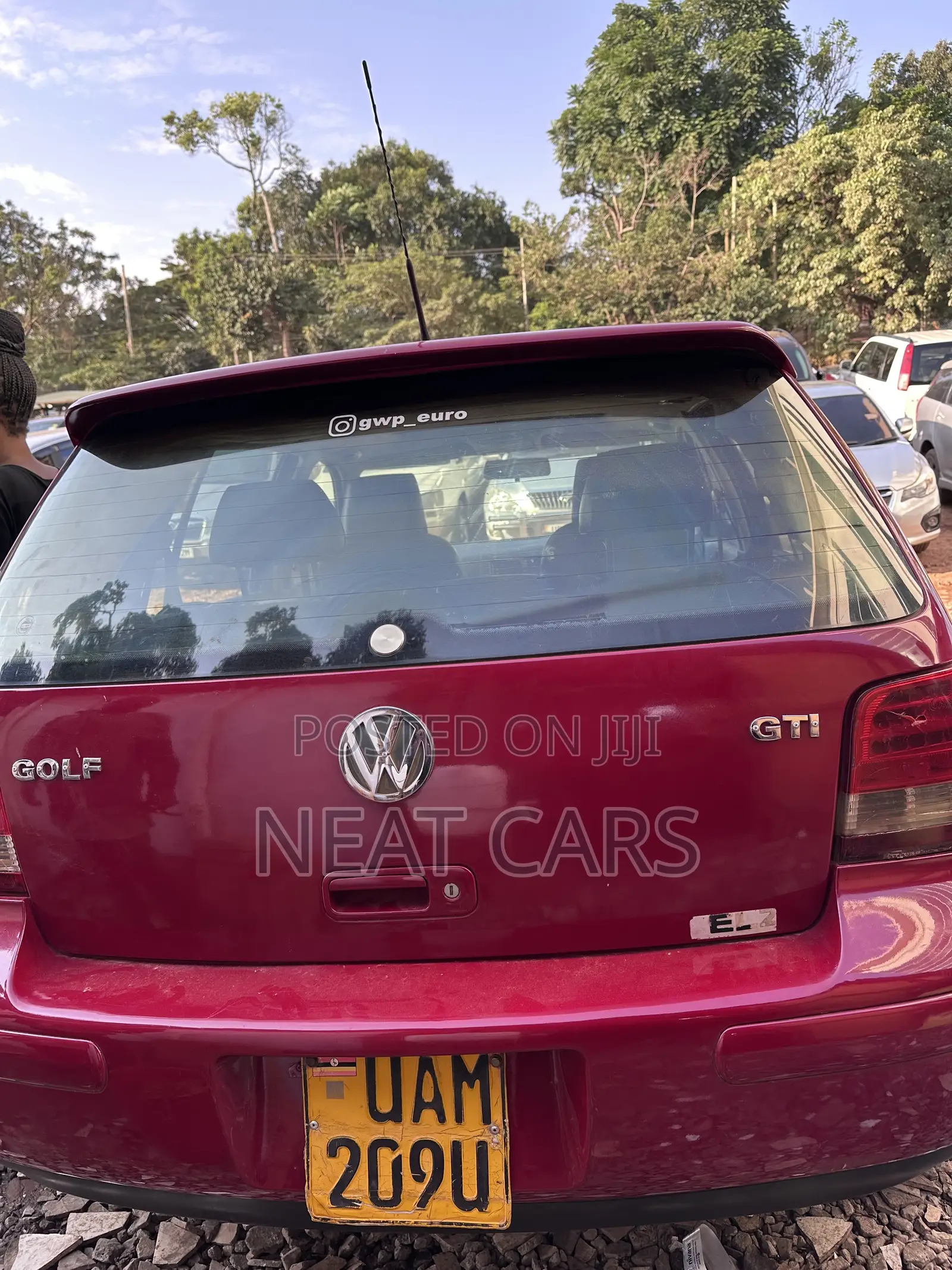 Volkswagen Golf 2003 Maroon