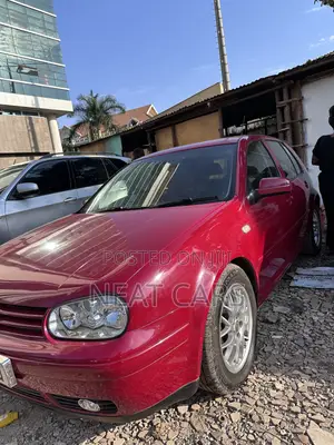 Volkswagen Golf 2003 Maroon