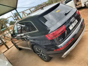 Audi Q7 2018 Black