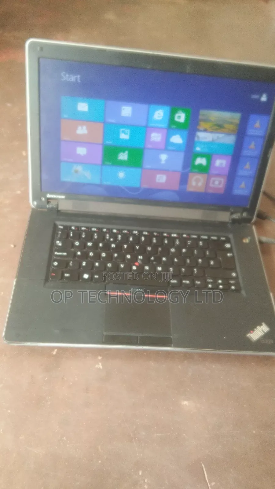 Laptop Lenovo A10 2GB AMD HDD 128GB