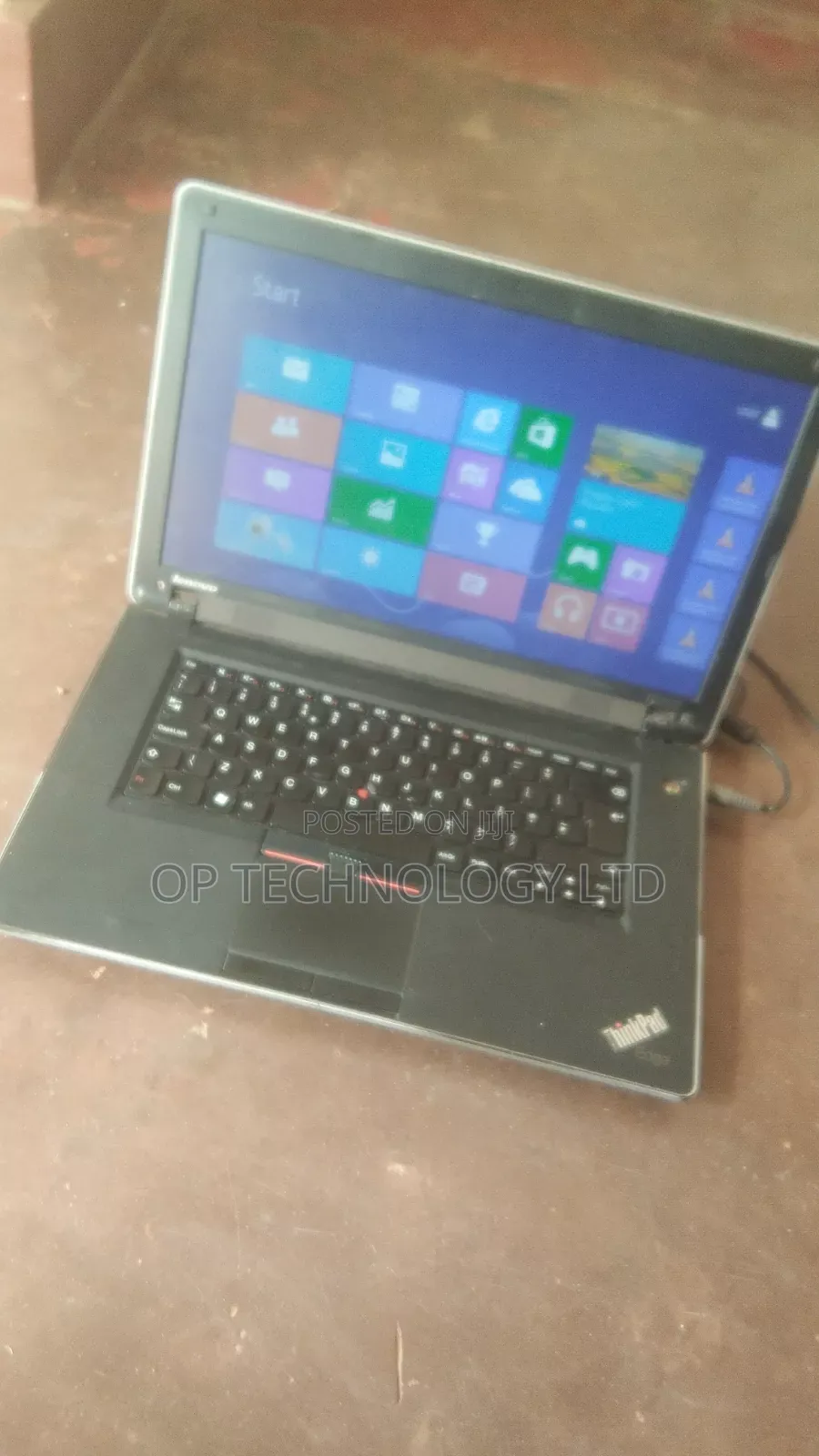 Laptop Lenovo A10 2GB AMD HDD 128GB