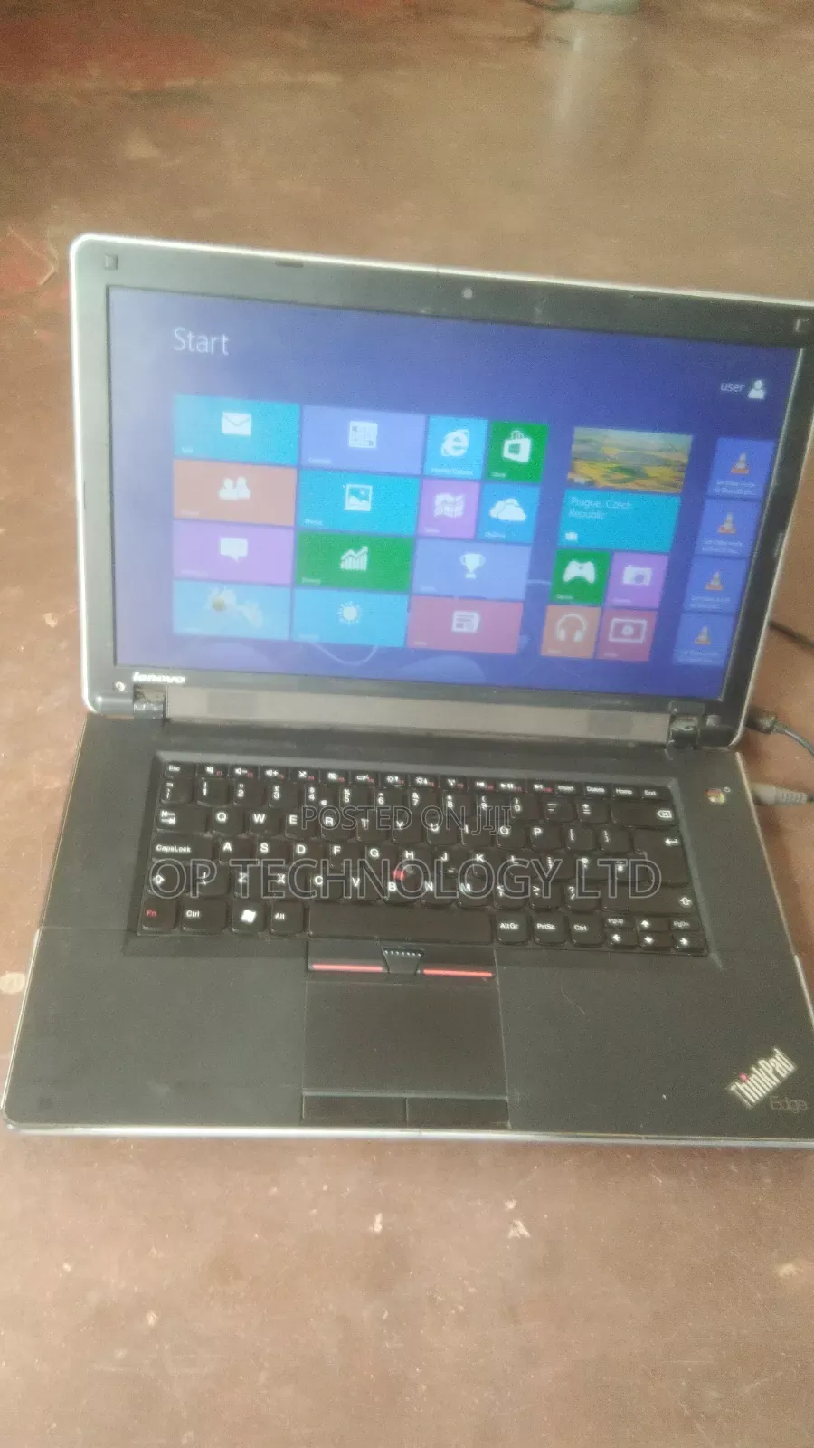 Laptop Lenovo A10 2GB AMD HDD 128GB