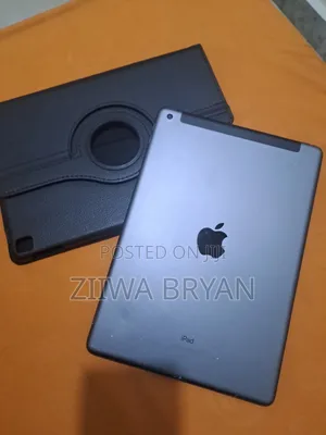 Apple iPad 10.2 (2019) 32 GB Gray