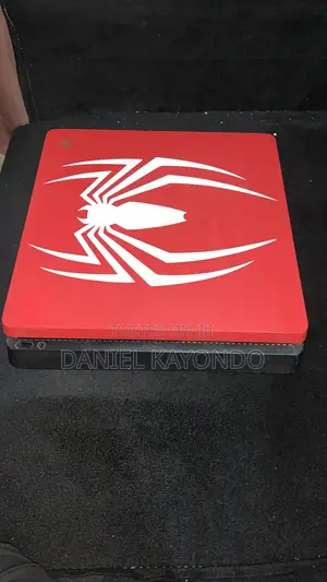 Play Station 4 Slim 1tb