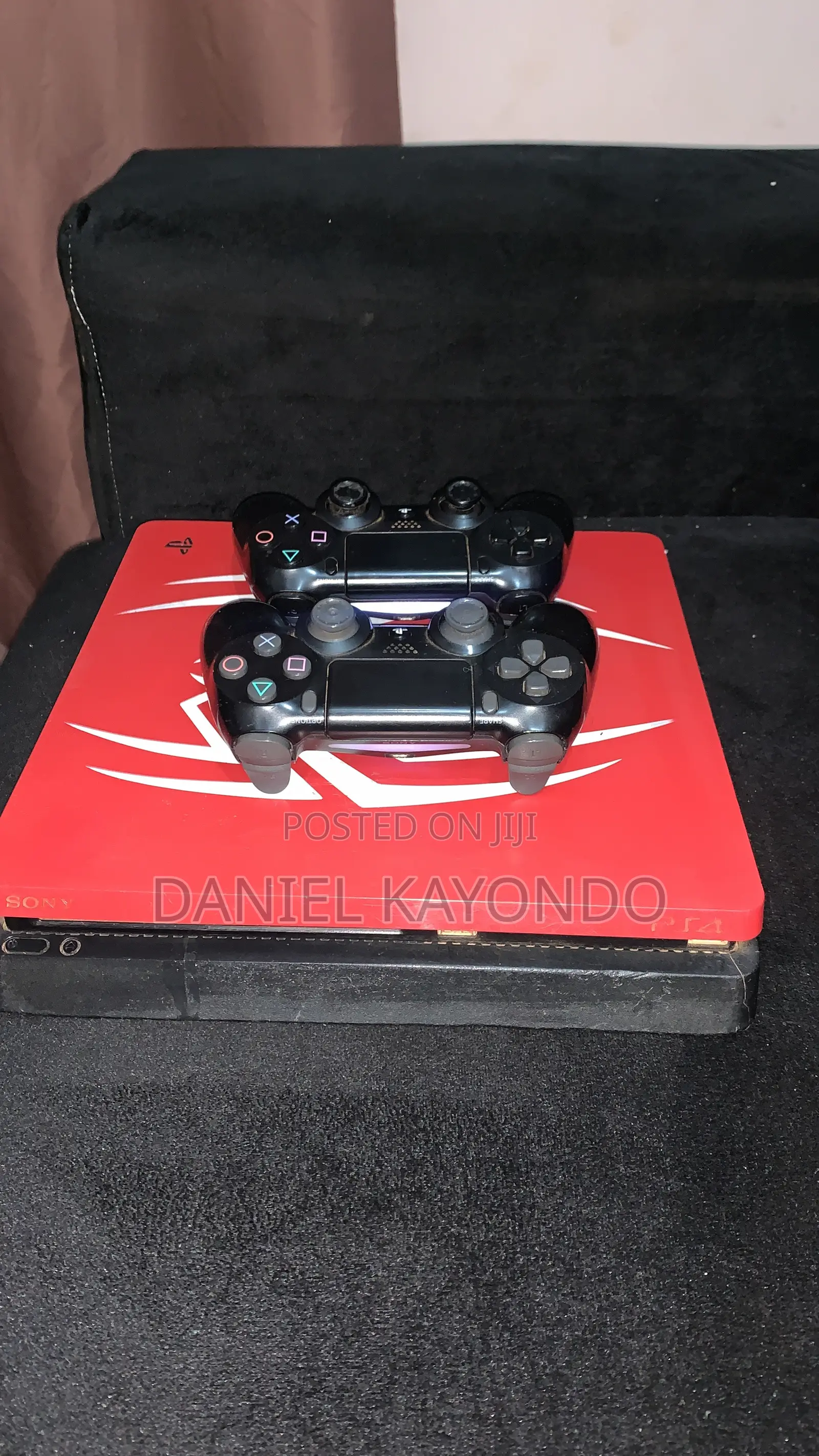 Play Station 4 Slim 1tb