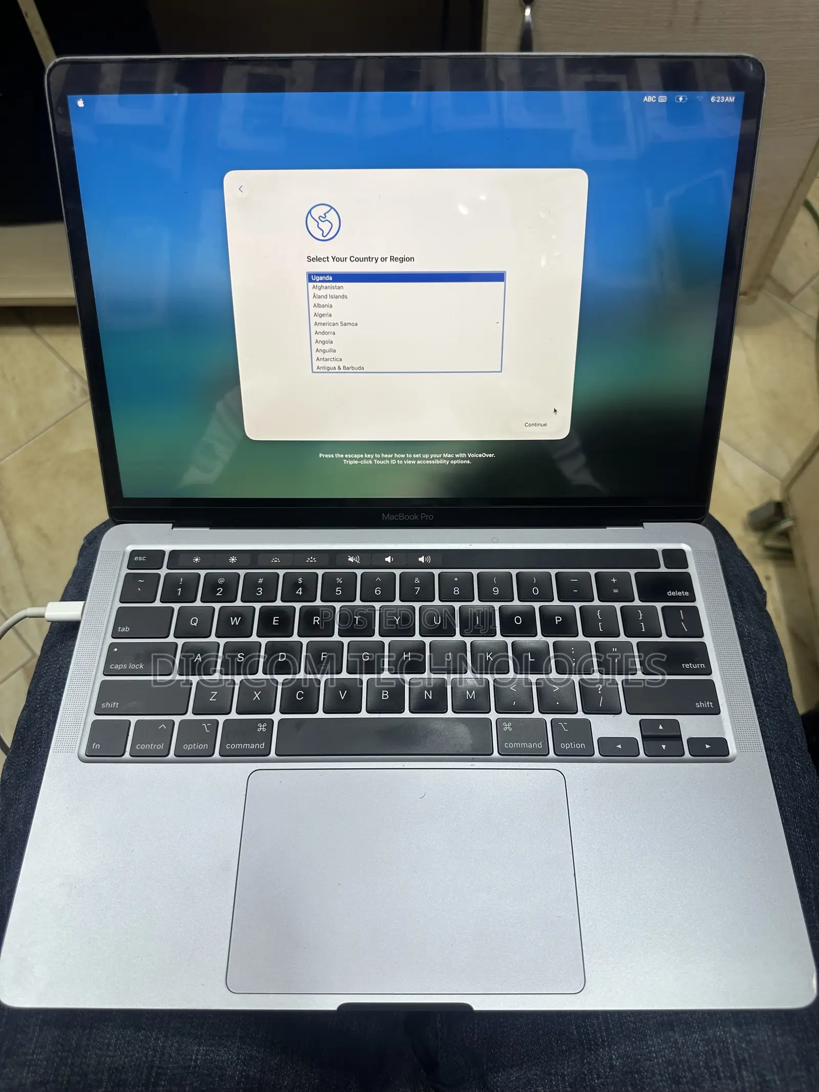 Laptop Apple MacBook 2020 16GB Intel Core i7 SSD 512GB