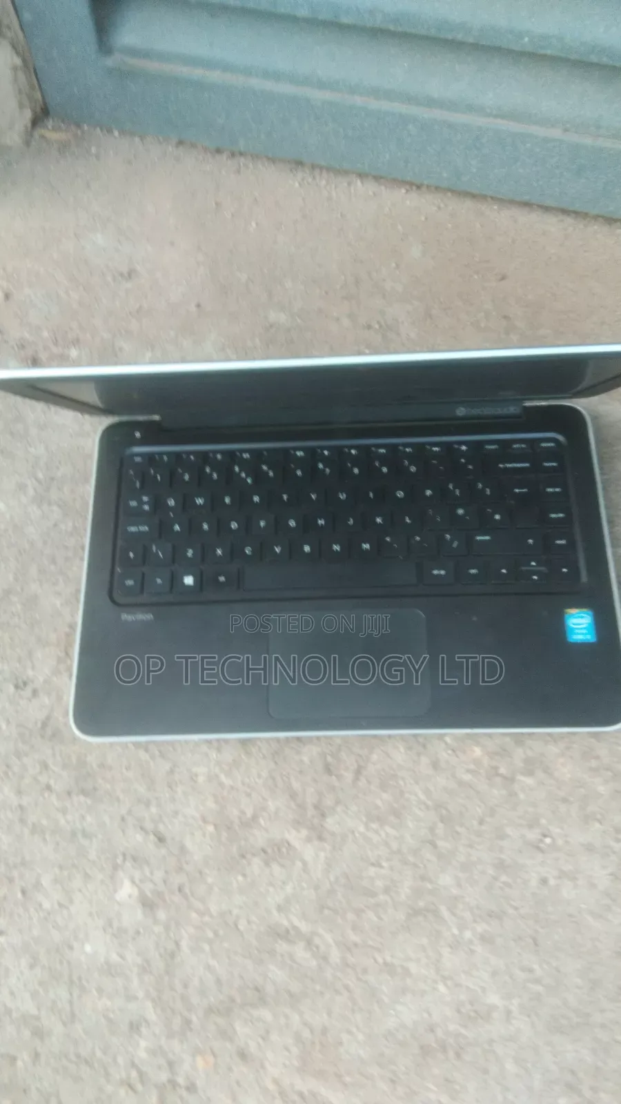Laptop HP Pavilion TouchSmarT 14z 2GB Intel Core i3 HDD 128GB