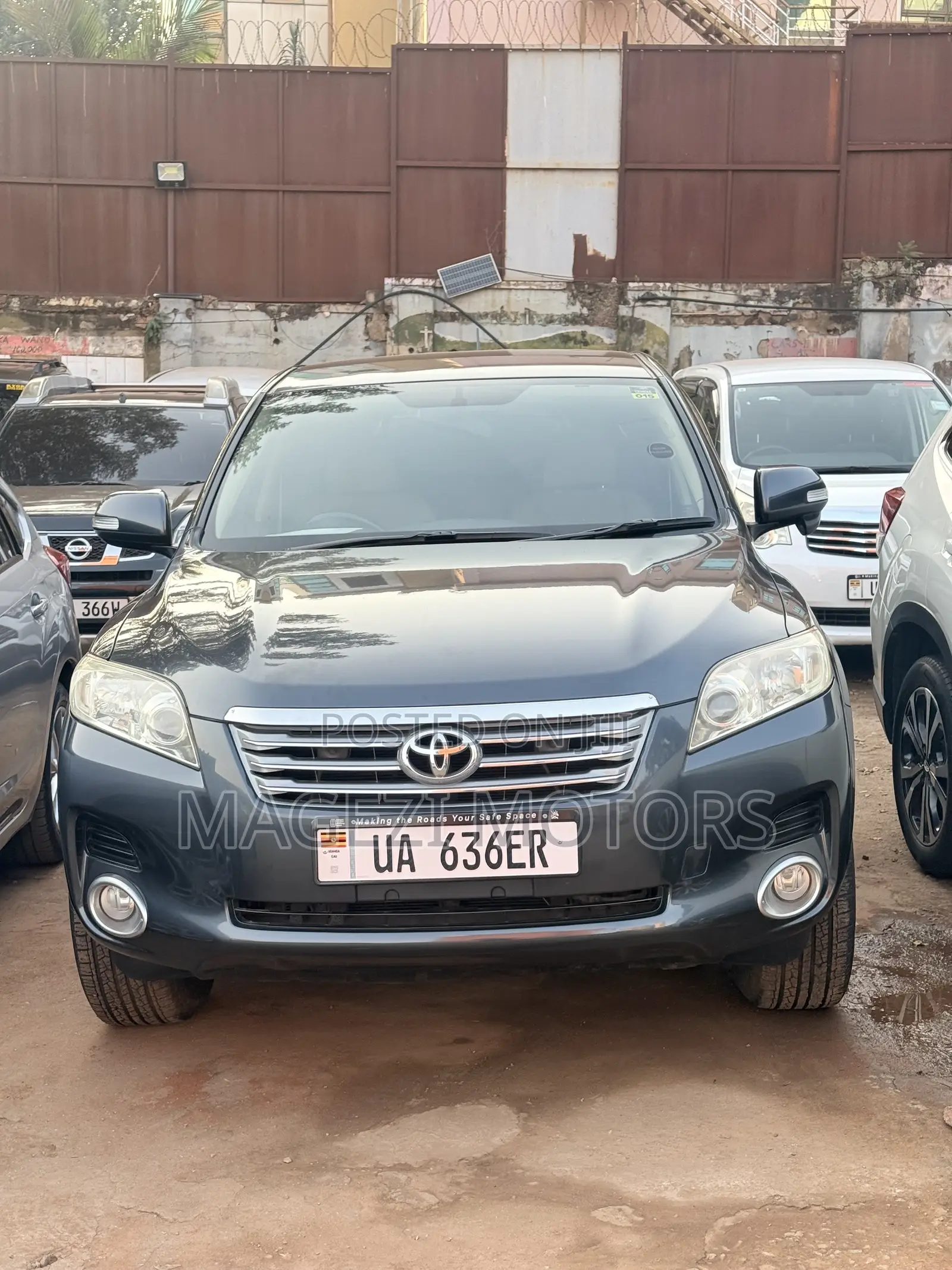 Toyota Vanguard 2012 Gray