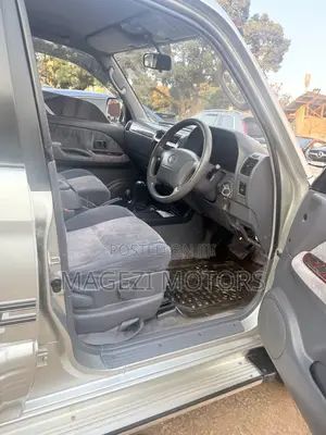 Toyota Land Cruiser Prado 2002 Silver
