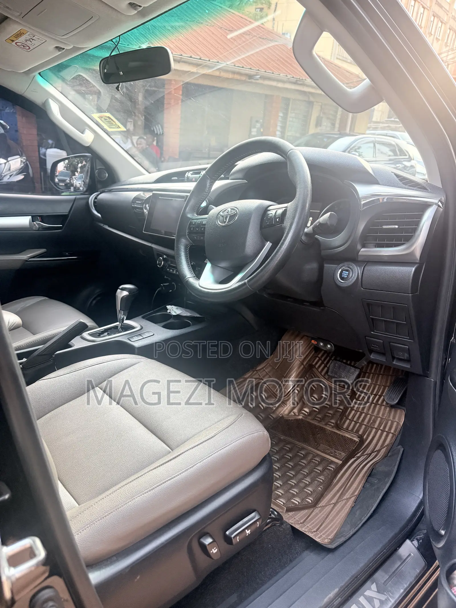 Toyota Hilux 2020 Black