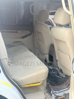 Toyota Land Cruiser Prado 2010 White