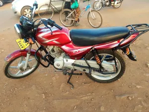 Bajaj CT 110X 2022 Red