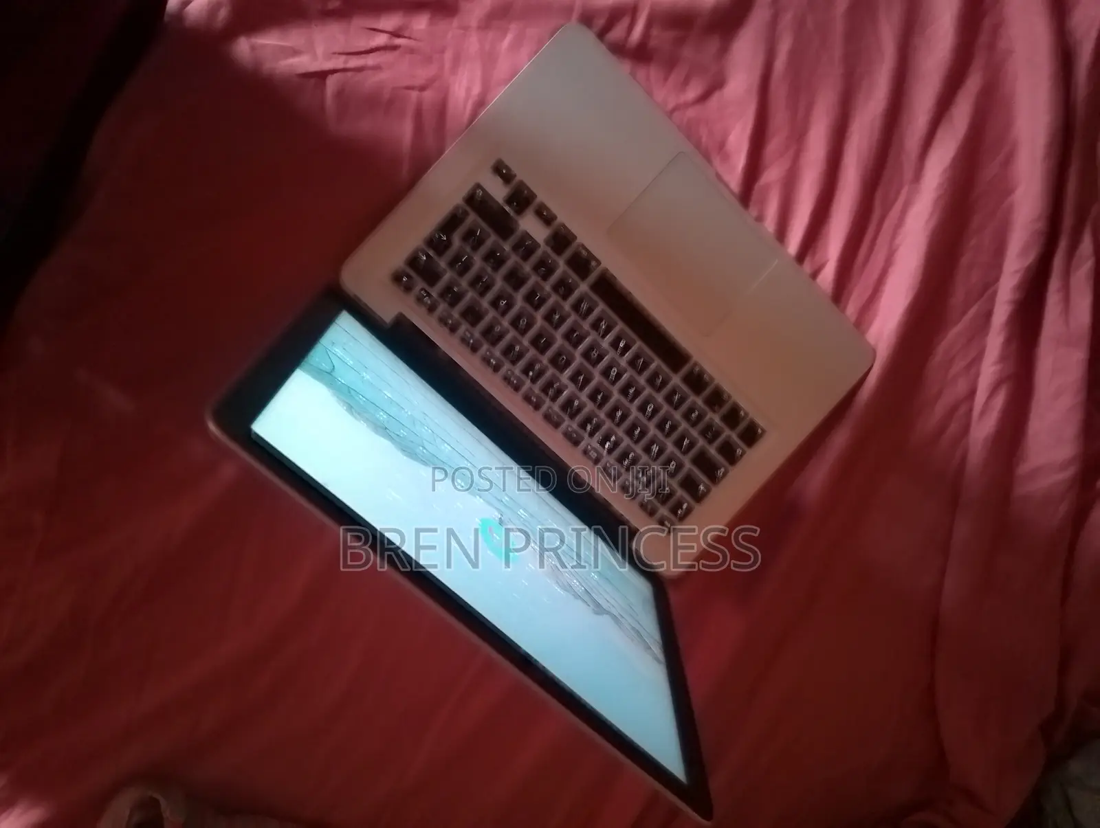 Laptop Apple MacBook 2012 8GB Intel Core i5 SSD 500GB