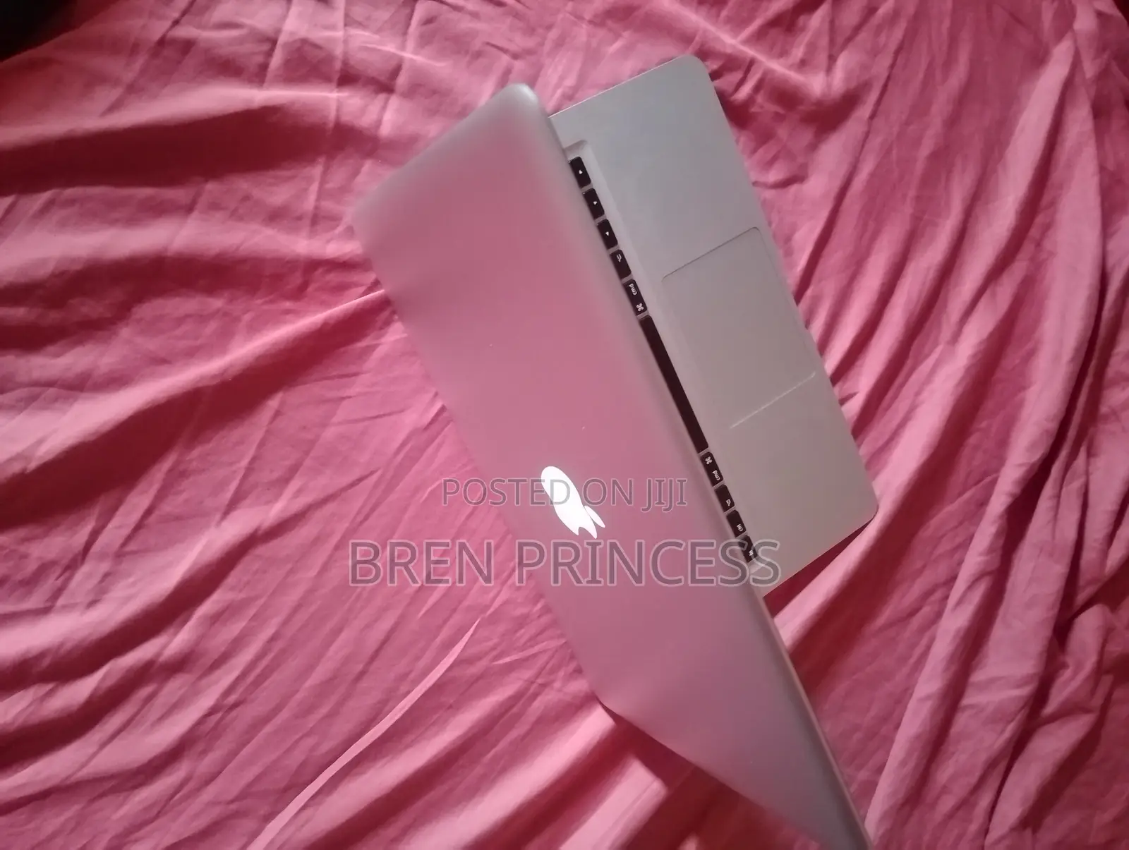 Laptop Apple MacBook 2012 8GB Intel Core i5 SSD 500GB