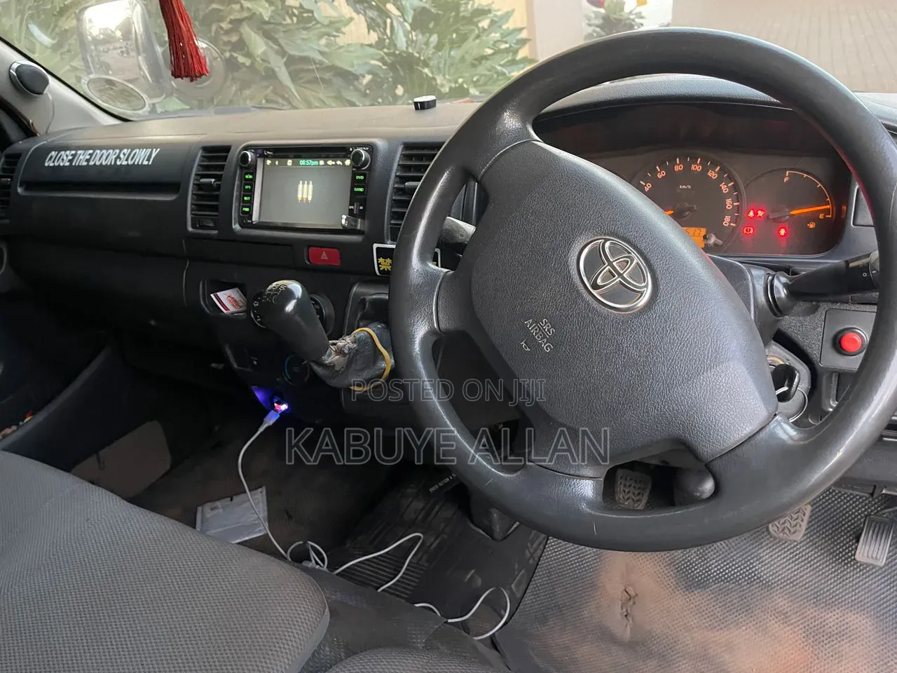 Toyota HiAce 2015 Blue