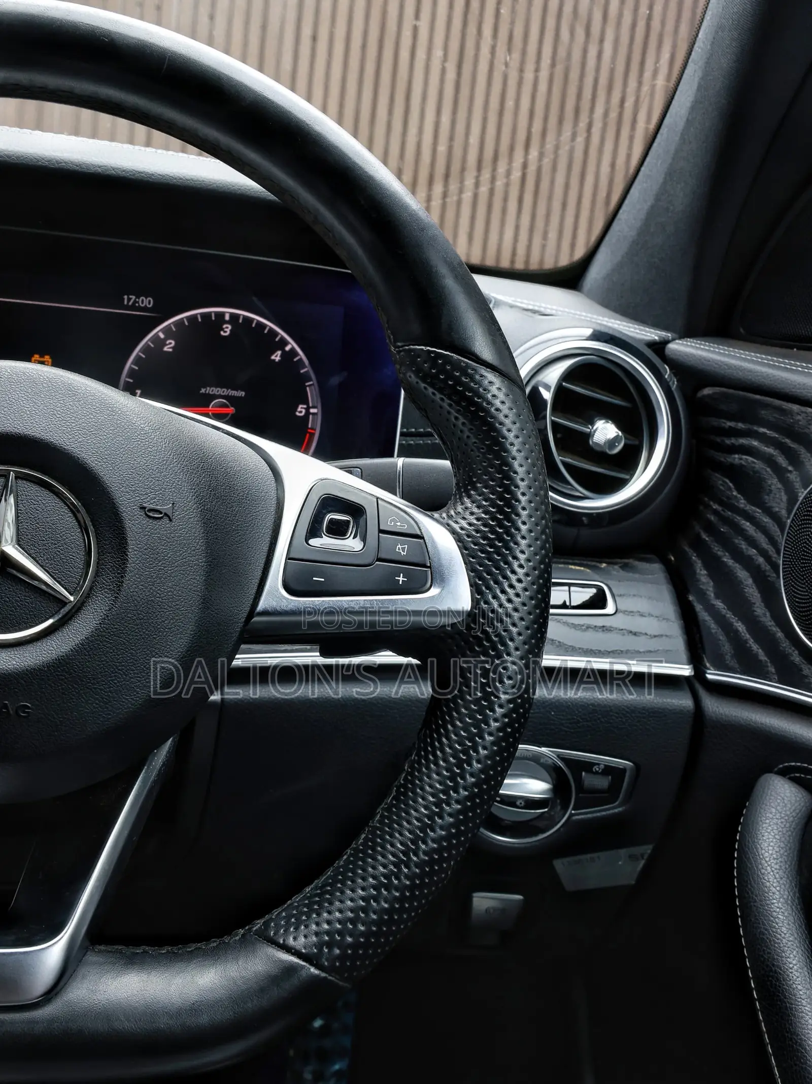 Mercedes-Benz E220 2017 Blue