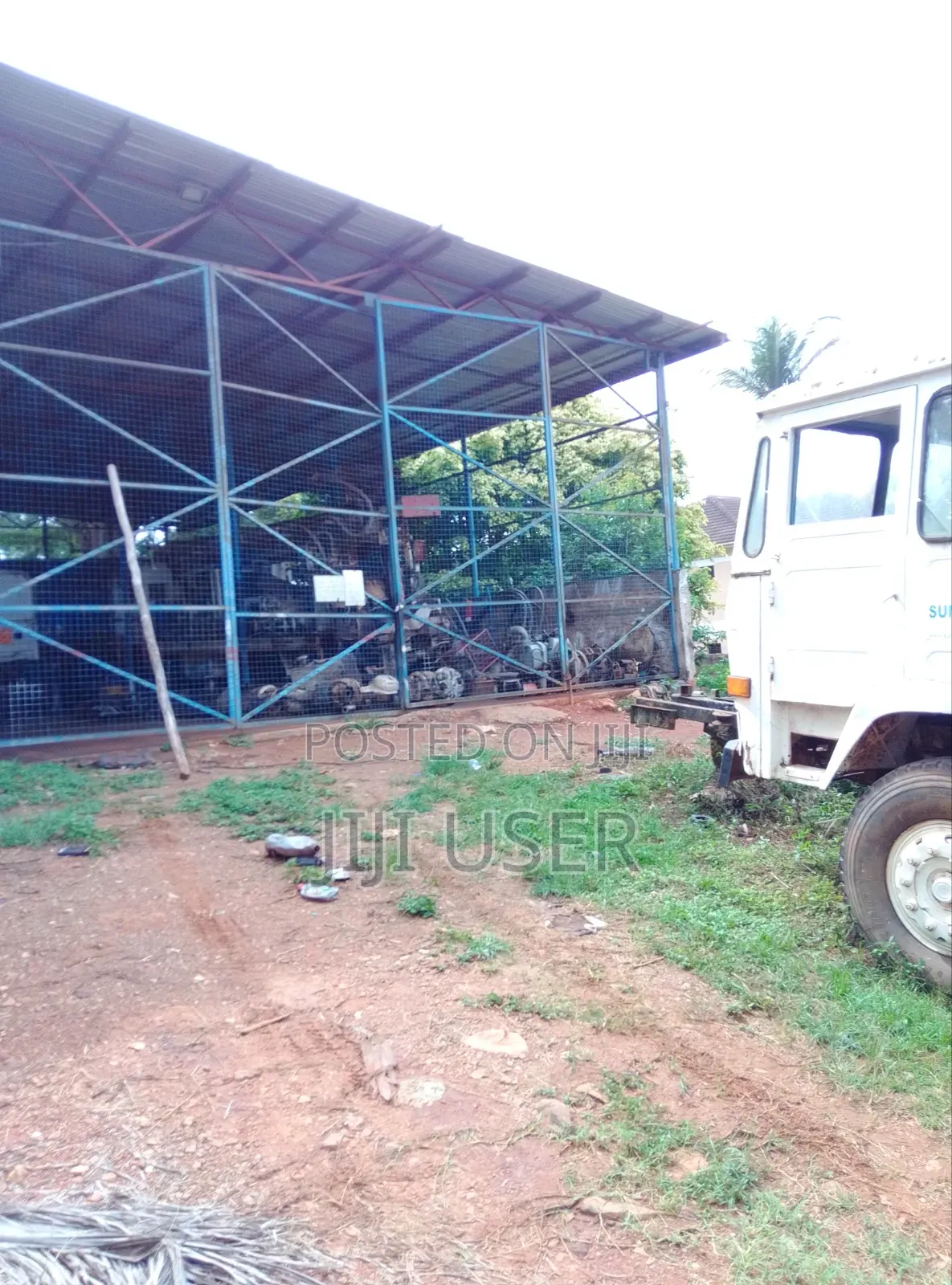 Commercial Property For Rent Garage Or Storage Space / Workshop Etc