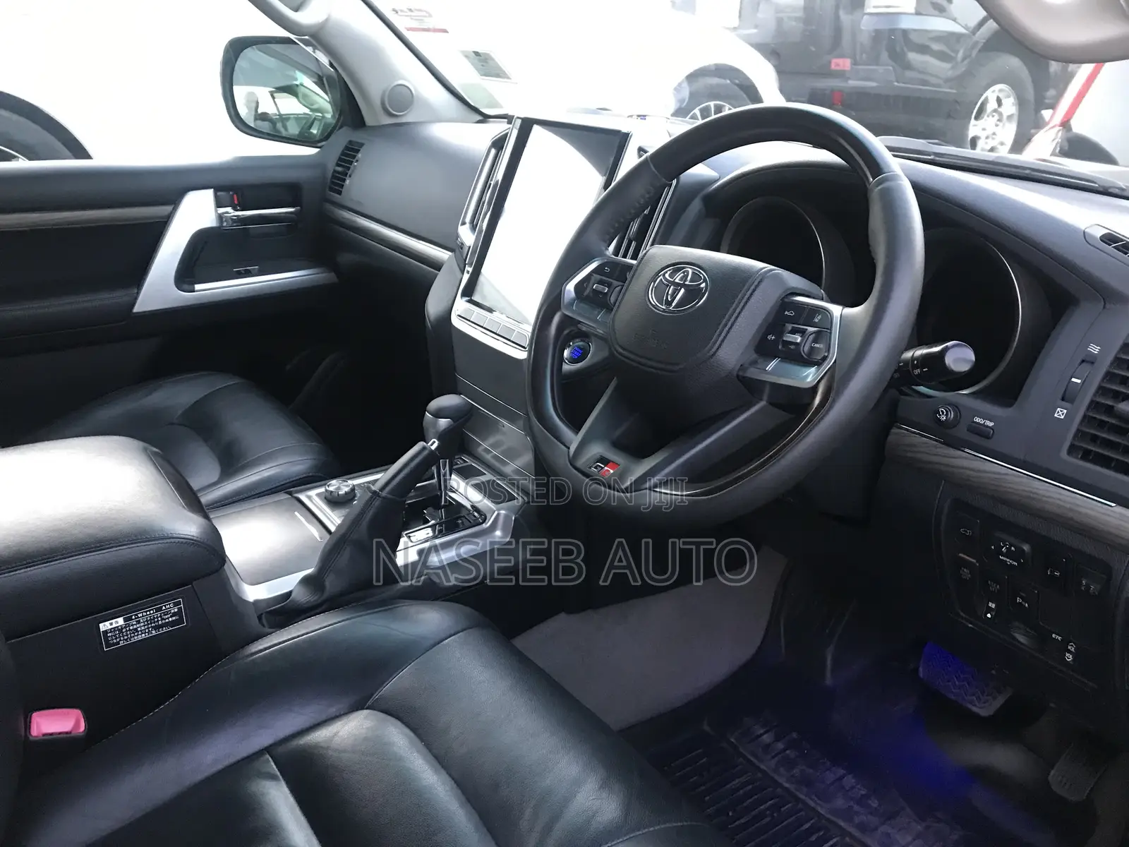 Toyota Land Cruiser Prado 2018 White