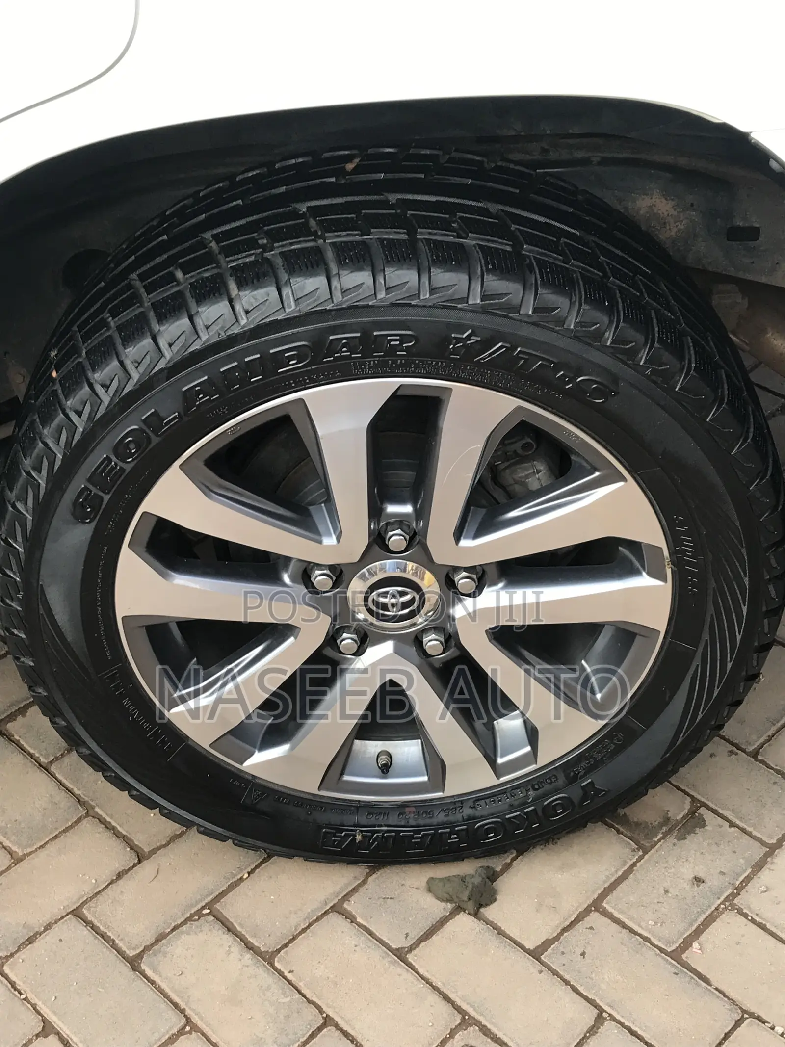 Toyota Land Cruiser Prado 2018 White