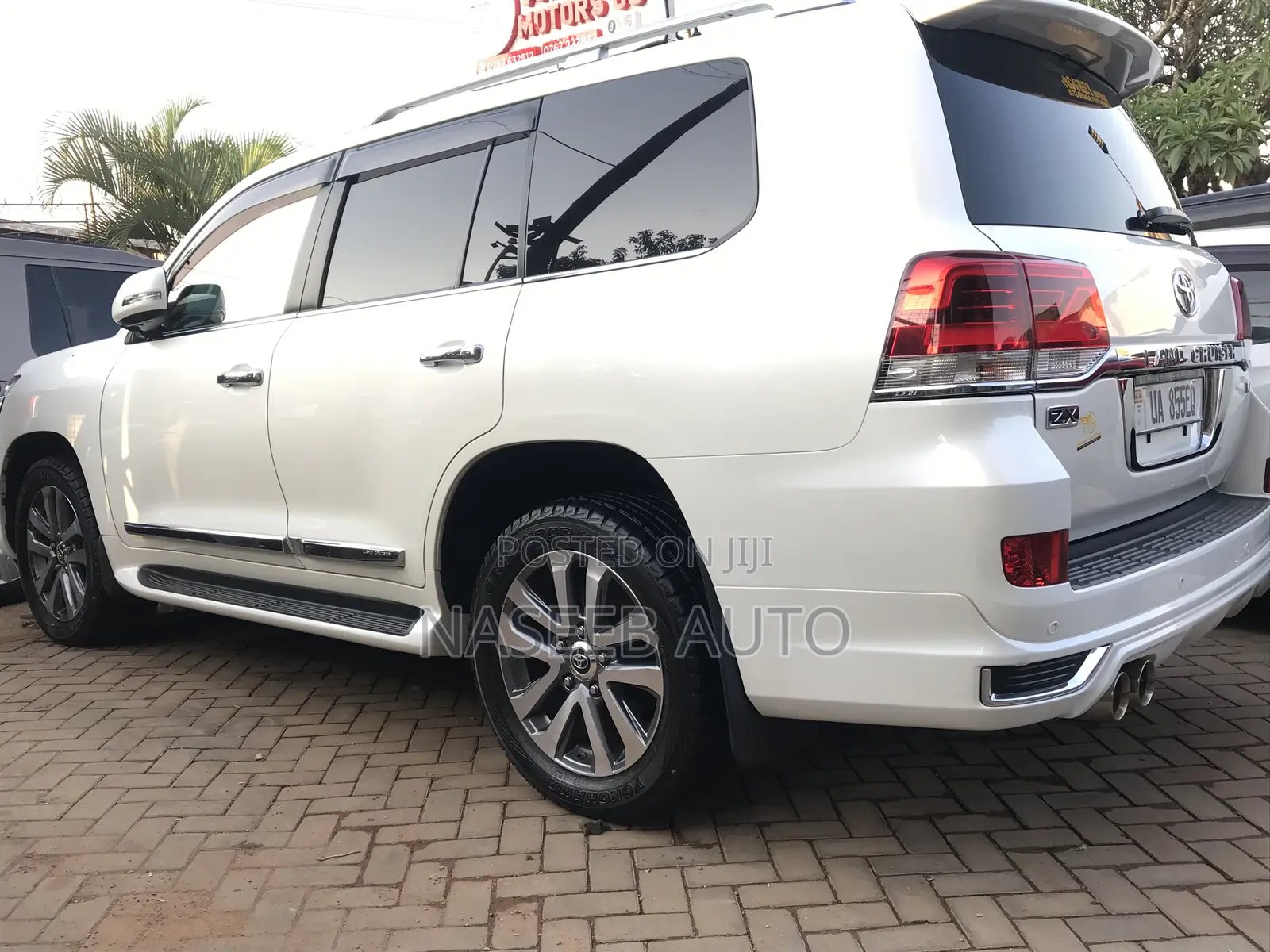 Toyota Land Cruiser Prado 2018 White