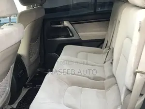 Toyota Land Cruiser Prado 2018 White