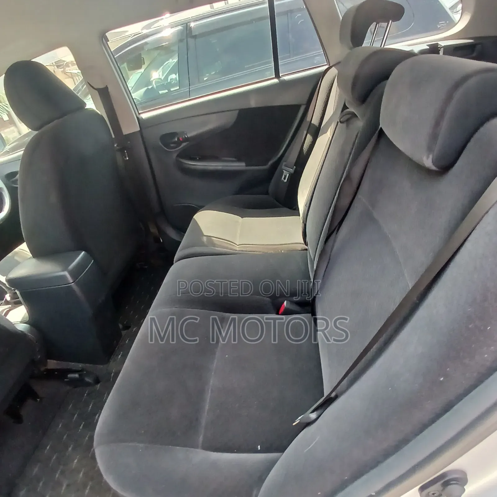 Toyota Corolla Fielder 2012 Silver