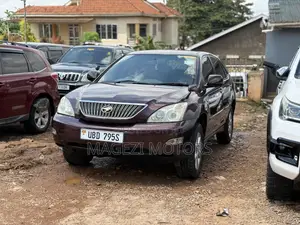 Toyota Harrier 2010 Maroon