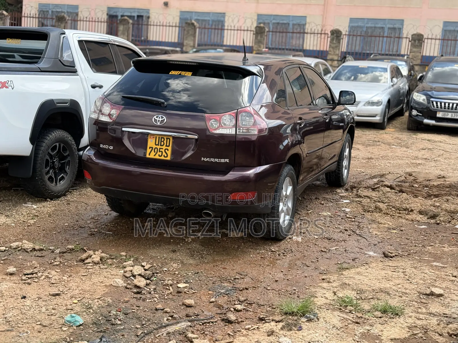Toyota Harrier 2010 Maroon