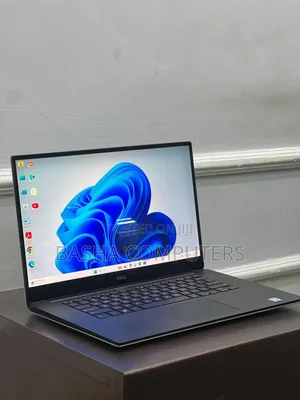 New Laptop Dell Precision 15 5540 16GB Intel Core i7 SSHD+SSD 256GB