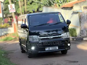 Toyota HiAce 2012 Black