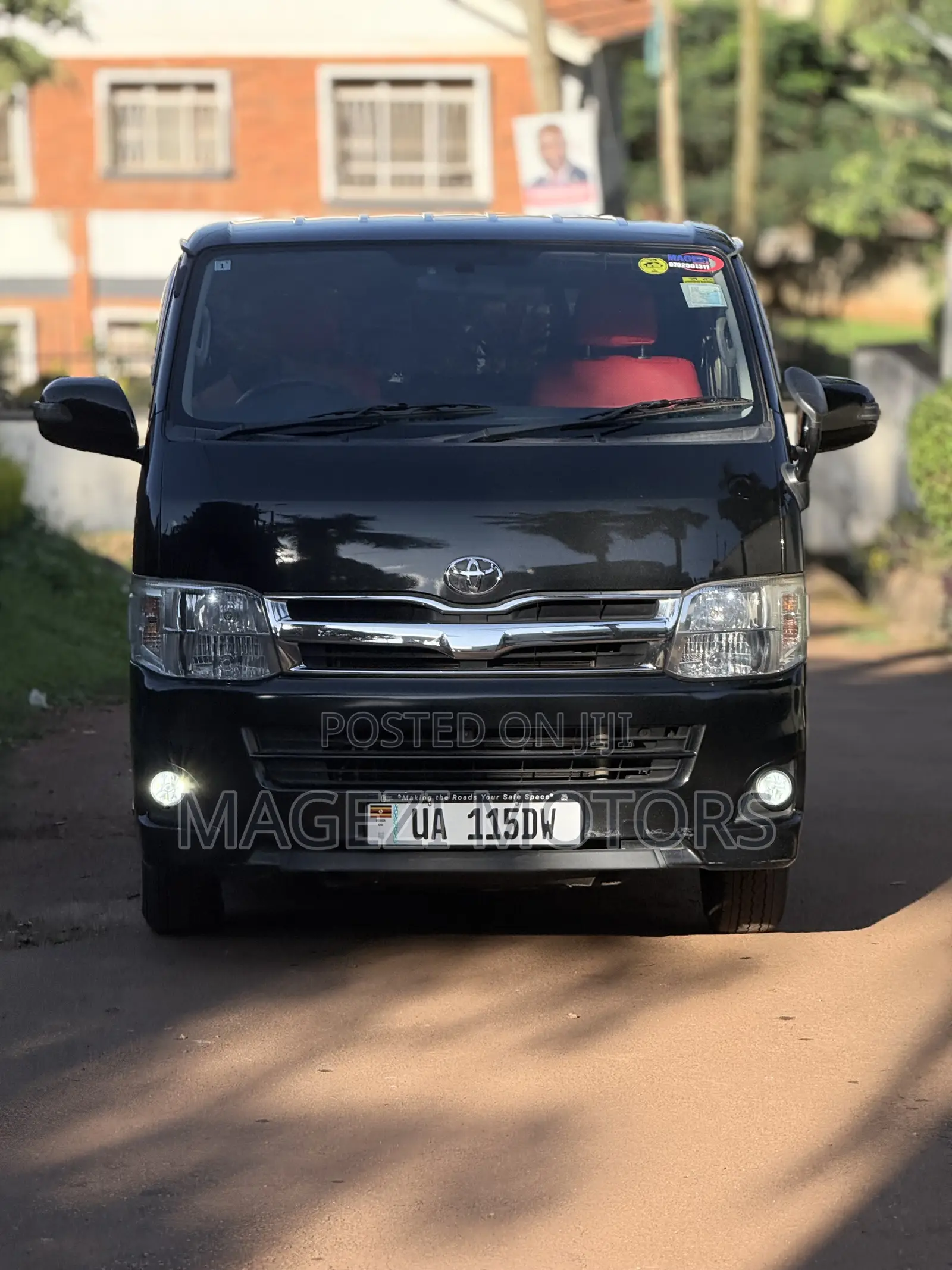 Toyota HiAce 2012 Black