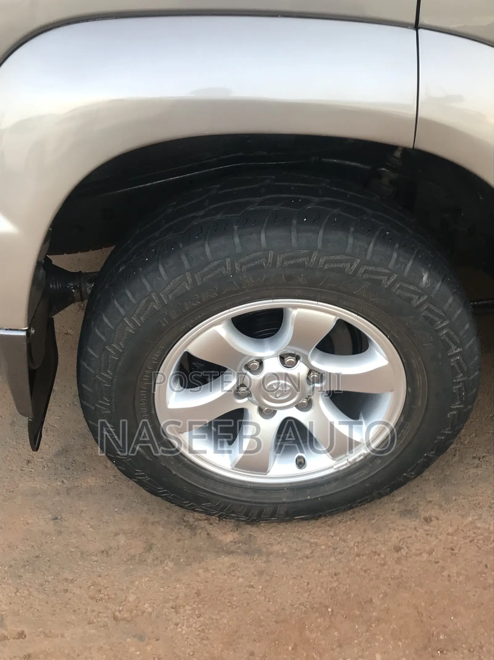 Toyota Land Cruiser Prado 2008 Gold