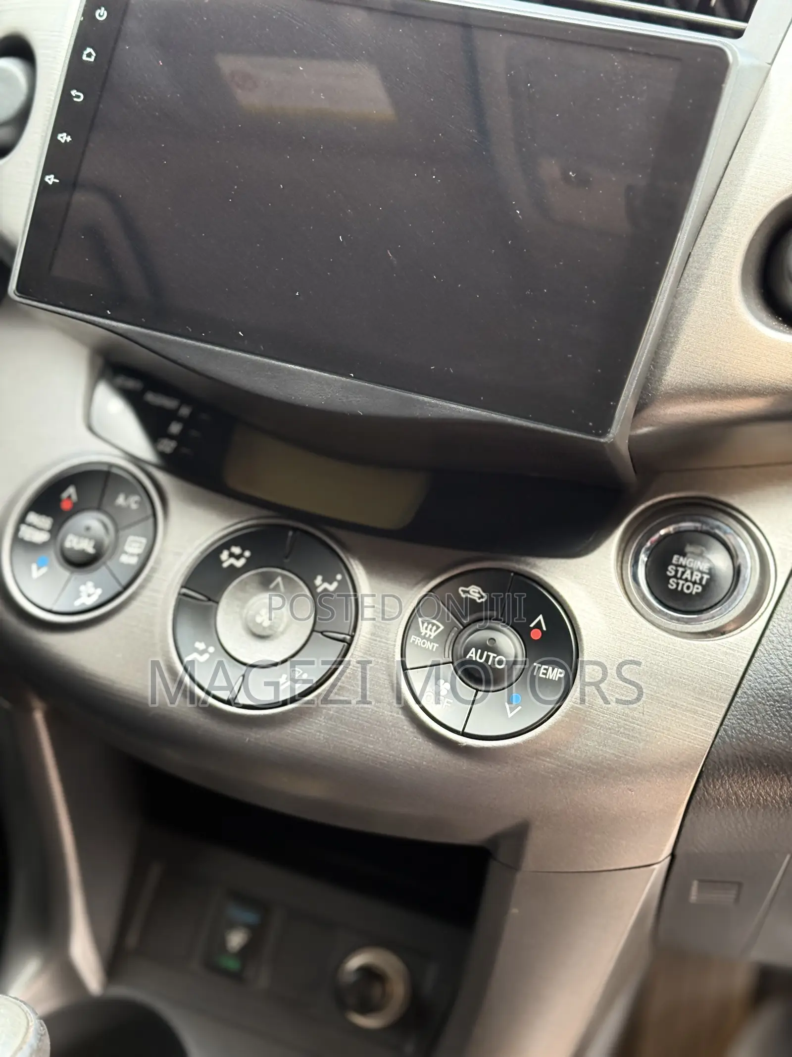 Toyota RAV4 2010 Brown