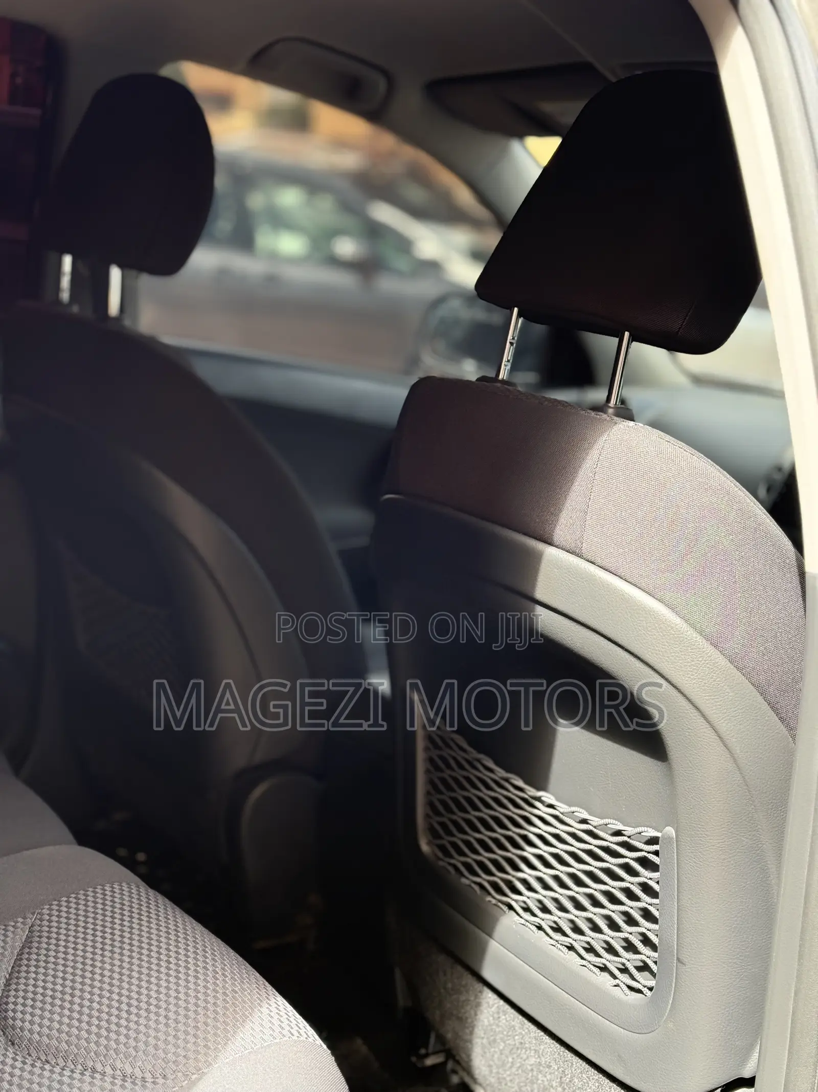 Toyota RAV4 2010 Brown