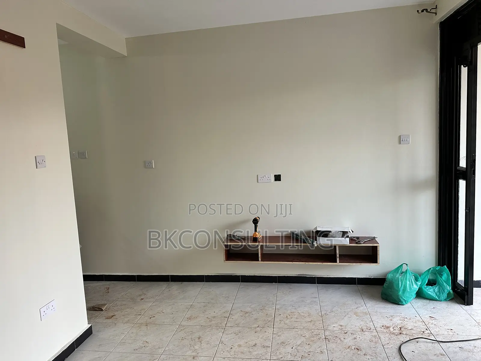 1bdrm Apartment in M&K Housing Services, Ssabagabo-Makindye for rent