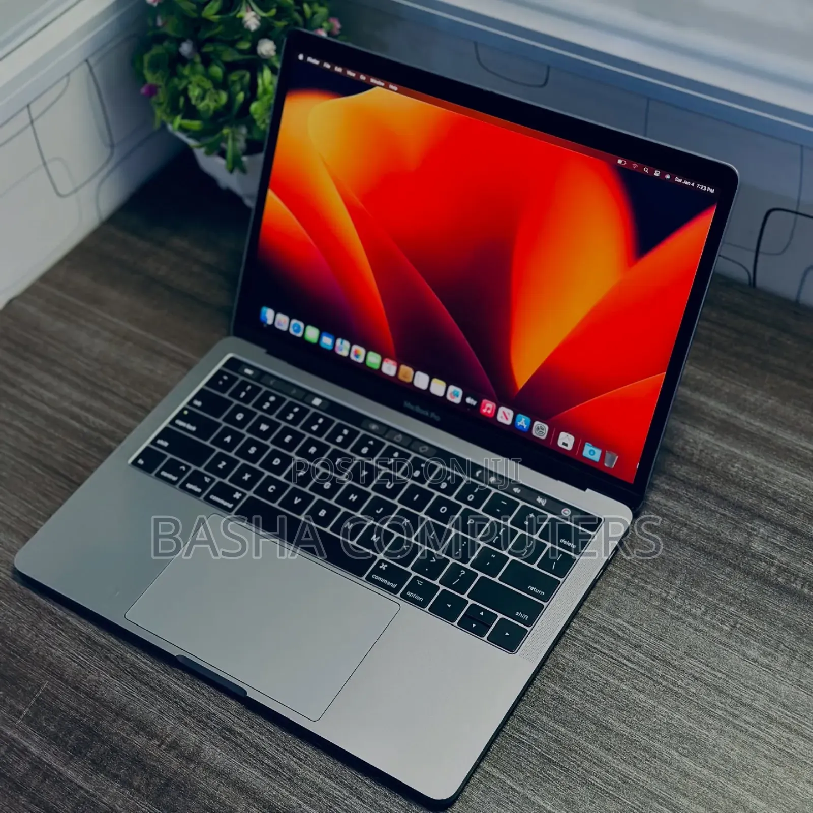 New Laptop Apple MacBook Pro 16GB Intel Core i7 SSHD+SSD 512GB