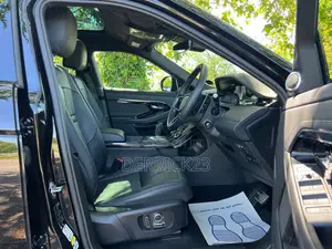 Land Rover Range Rover Evoque 2021 Black