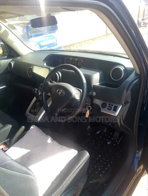 Toyota Corolla Rumion 2012 Black