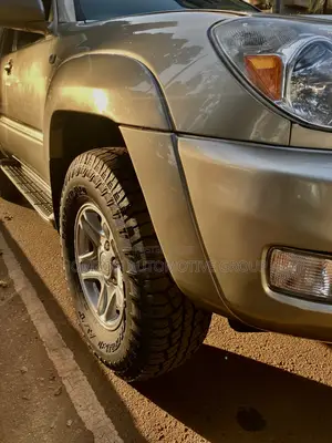 Toyota Hilux Surf 2003 Gold