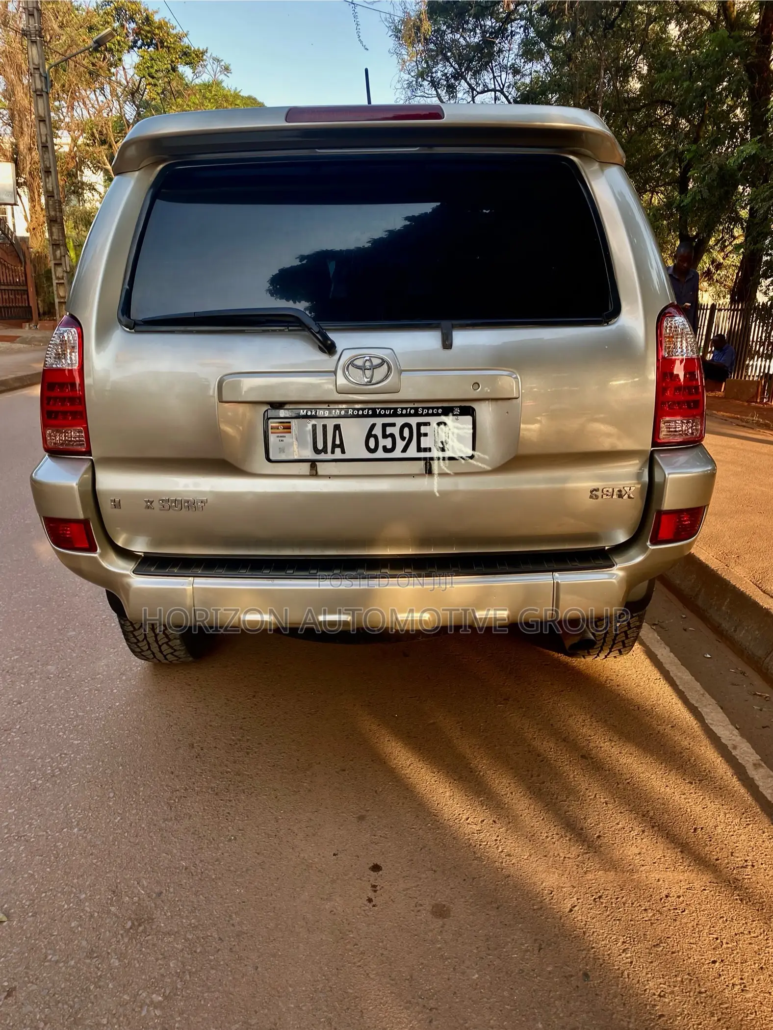 Toyota Hilux Surf 2003 Gold