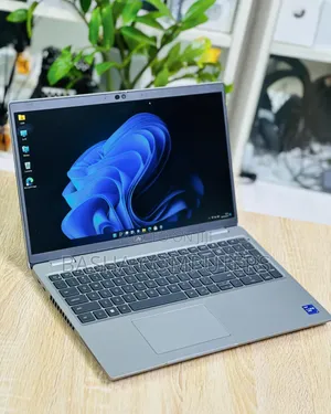 New Laptop Dell Latitude 5520 16GB Intel Core i7 SSHD+SSD 512GB