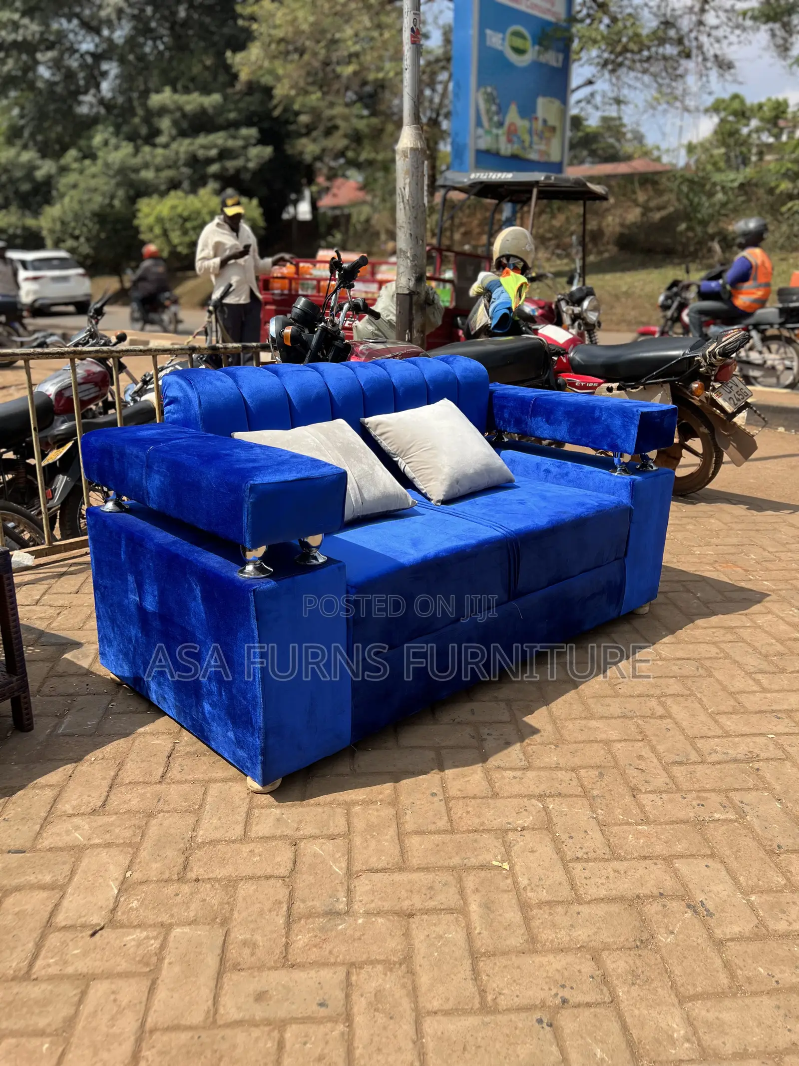 Modern Sofa Set