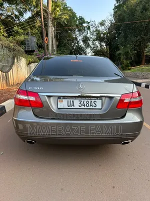 Mercedes-Benz E300 2010 Gray