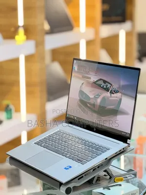 New Laptop HP ZBook Studio 16GB Intel Core i9 SSHD+SSD 512GB