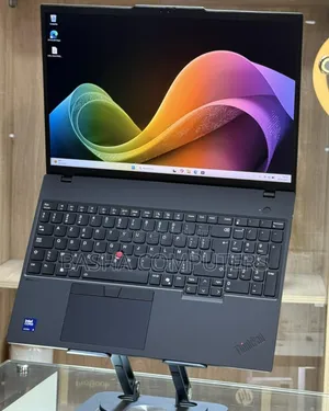 New Lenovo ThinkPad T15 Gen1 16GB Intel Core Ultra 5 SSHD+SSD 512GB