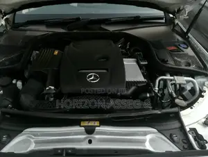 Mercedes-Benz 200 2017 Black