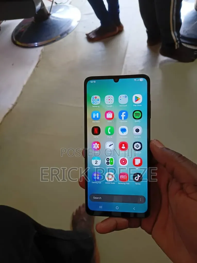 Samsung Galaxy A06 64 GB Black